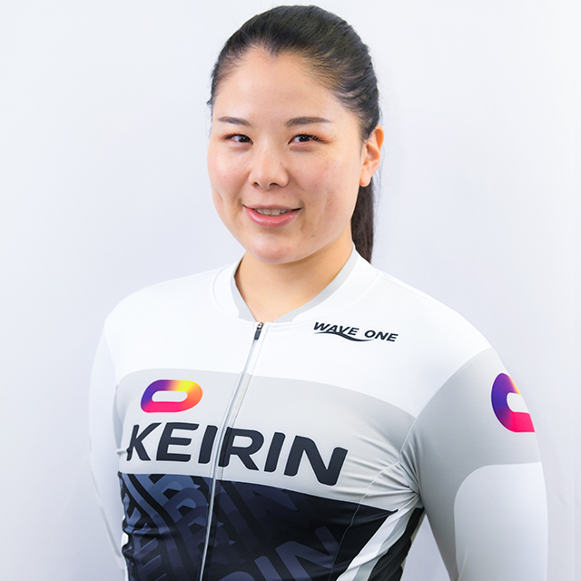 小林優香